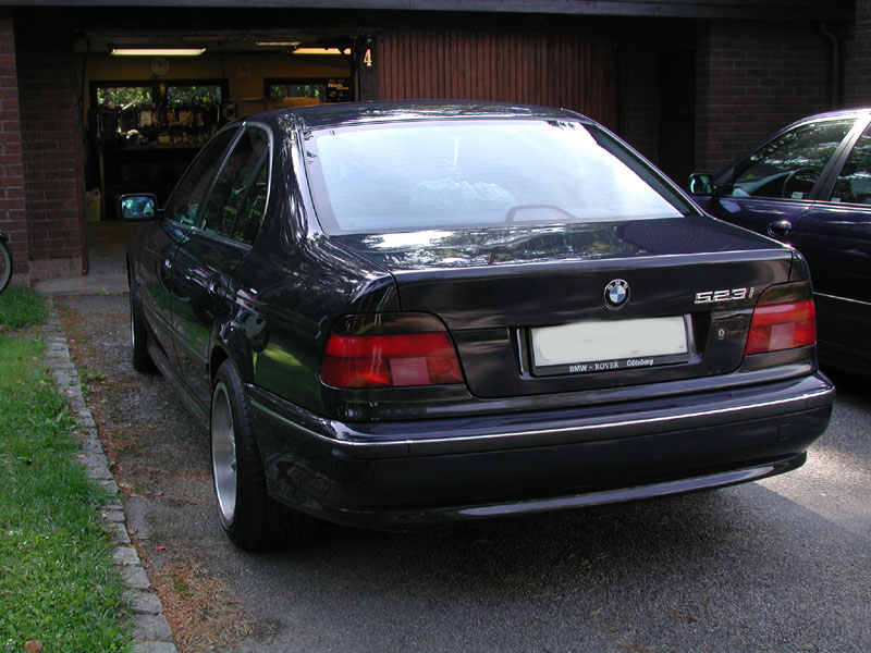 BMW 523i