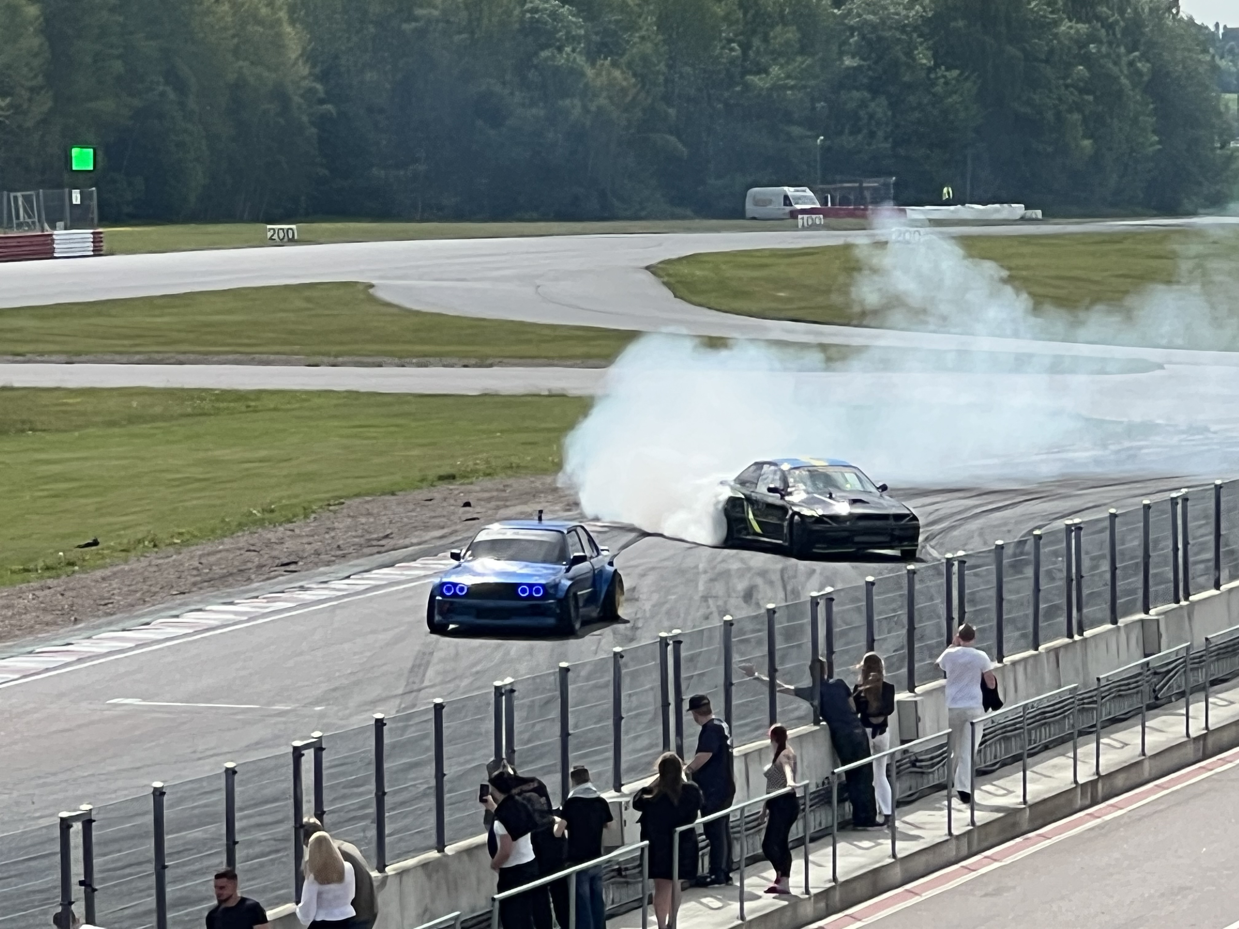 Tandem drifting