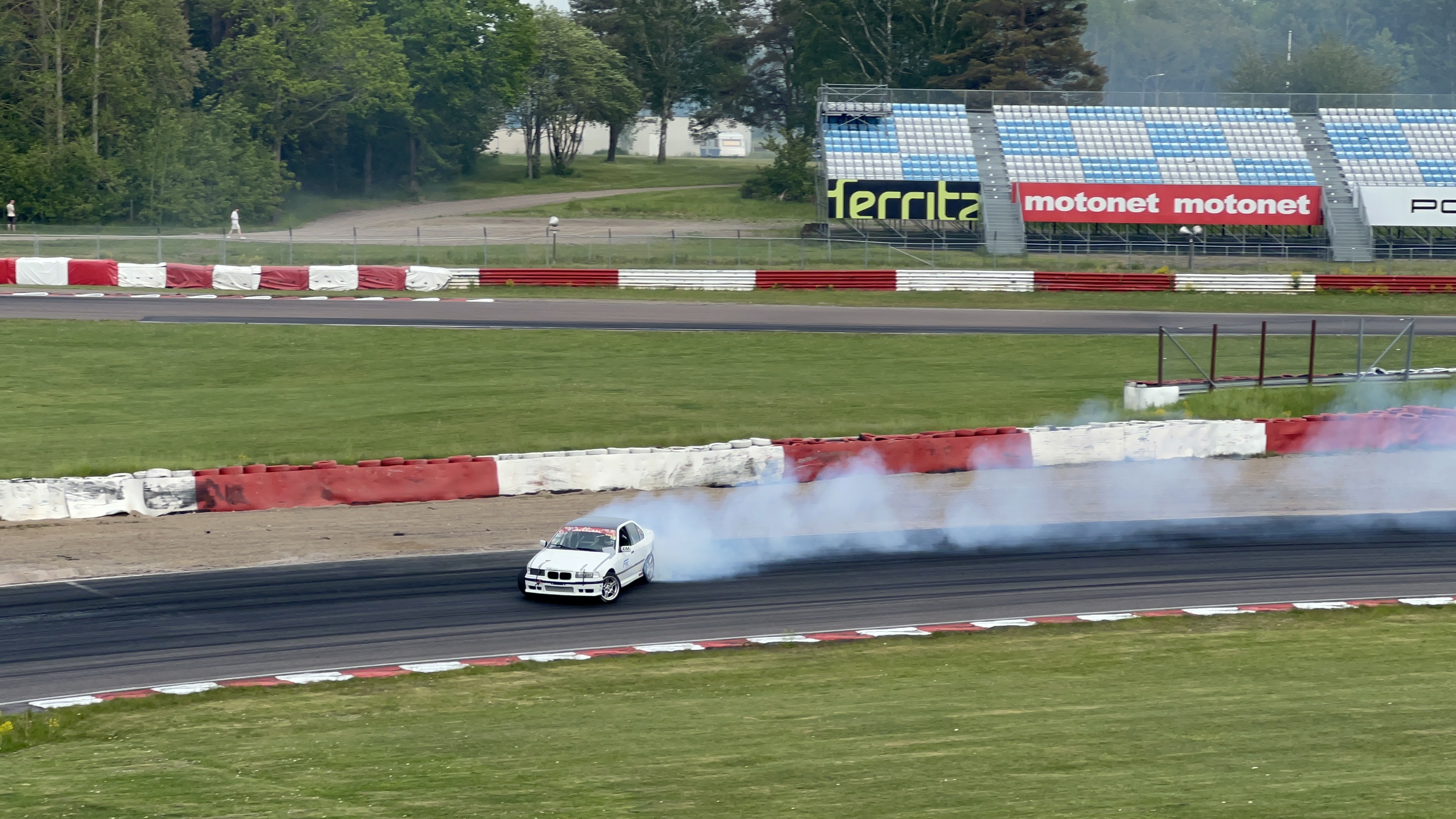 Drifting — oval
