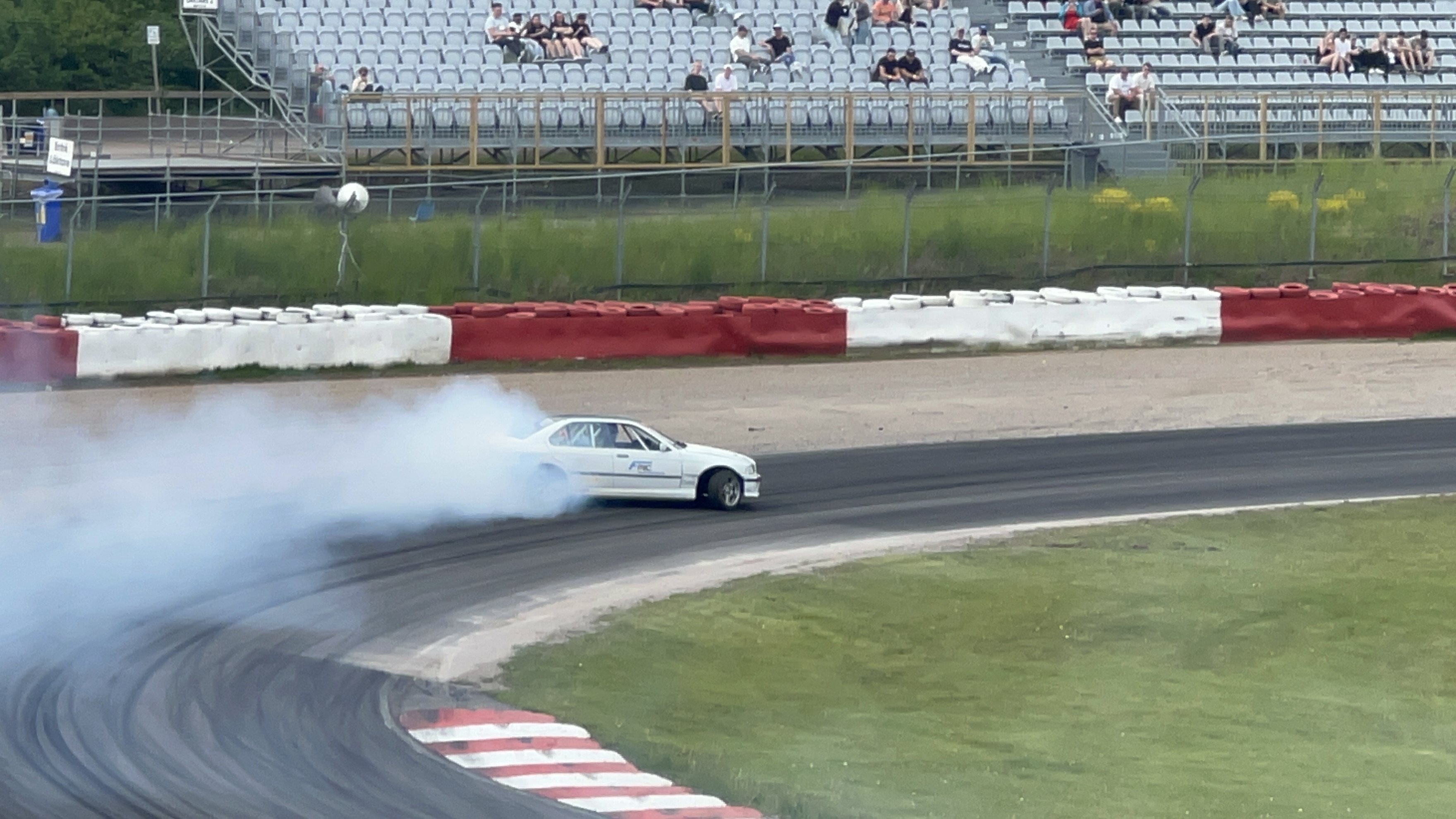 Drifting — oval