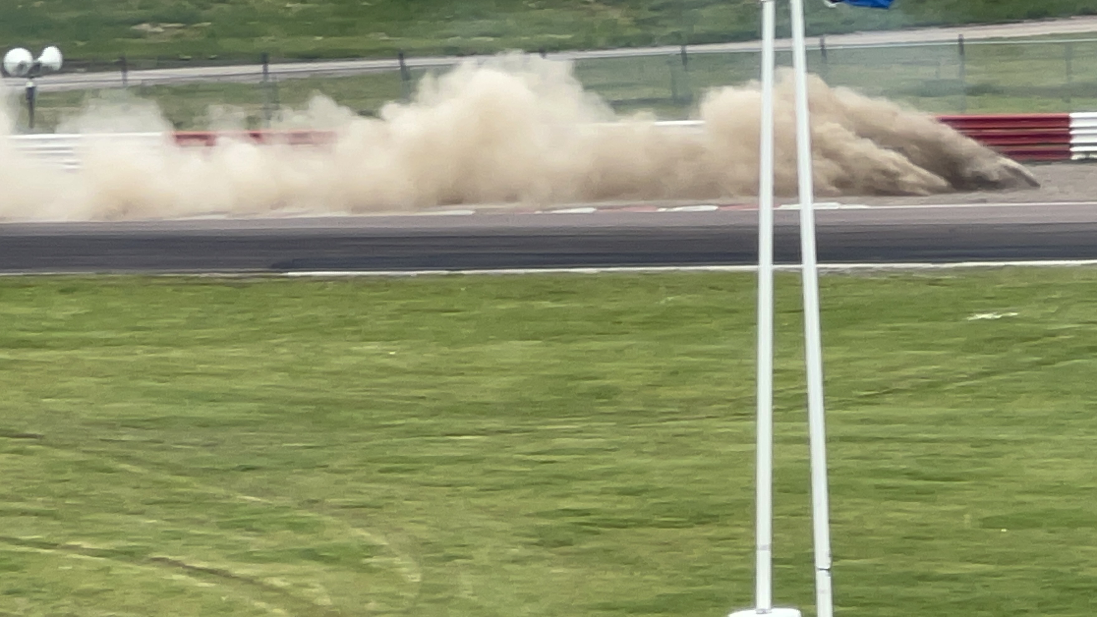 Drifting oval